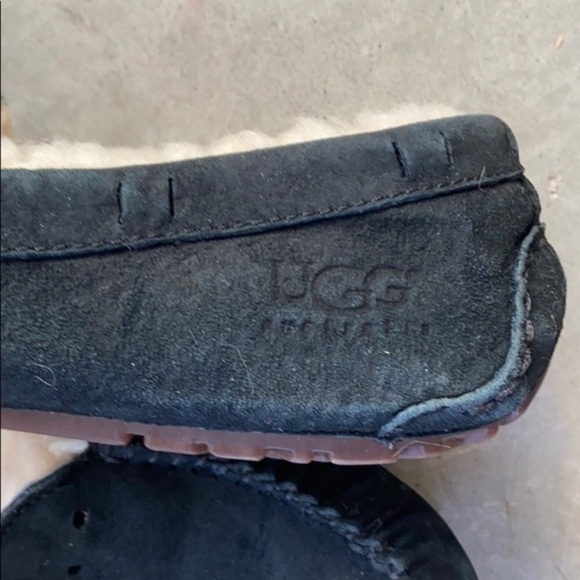 UGG Dakota Suede Slipper - Picture 6 of 10